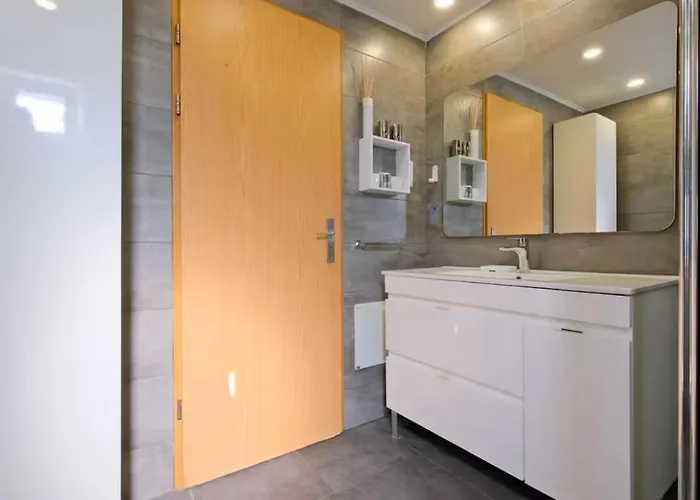 Flat Moderno 8 Mnt Aeroporto Lejlighed *